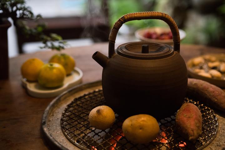 围炉煮茶：现代人的精神寄托